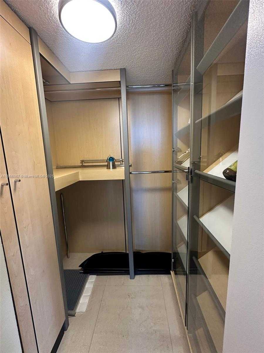 Small Image of 251 174TH ST #1619, Sunny Isles Beach Number 16
