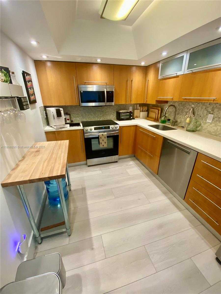 Small Image of 780 NORTH EAST 69TH ST #1407, Miami Number 5