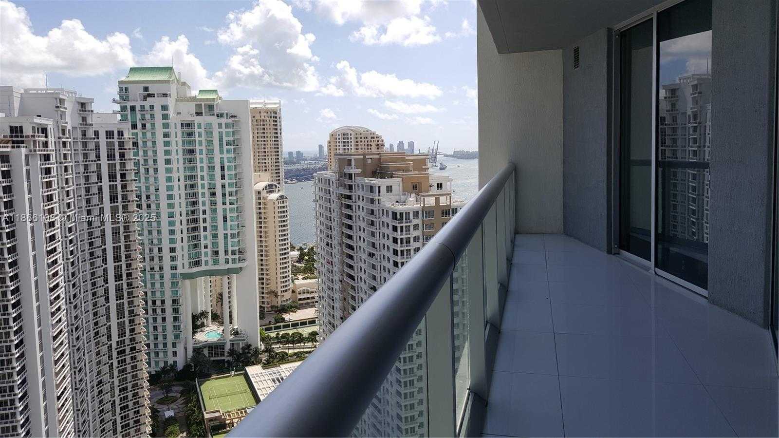 Small Image of 495 BRICKELL AVE #3504, Miami Number 8