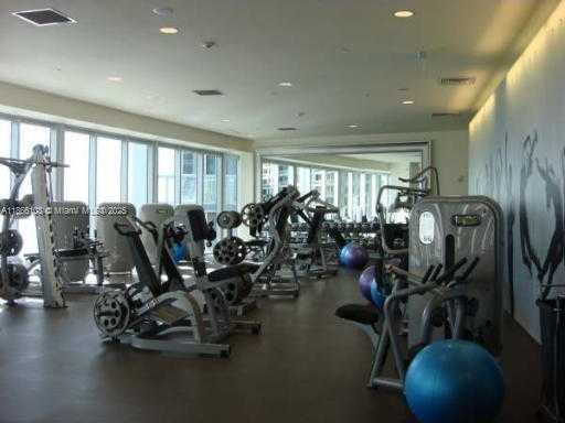 Small Image of 495 BRICKELL AVE #3504, Miami Number 9