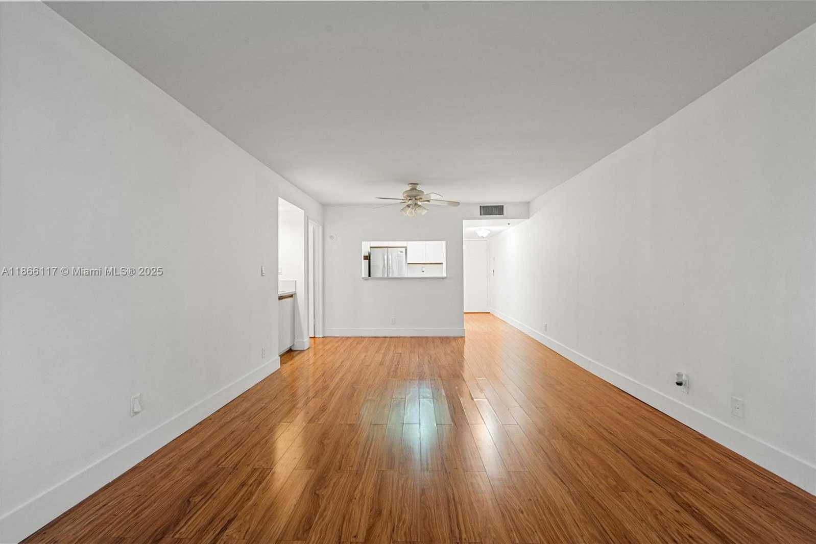 Small Image of 1717 NORTH BAYSHORE DR #A-3752, Miami Number 15