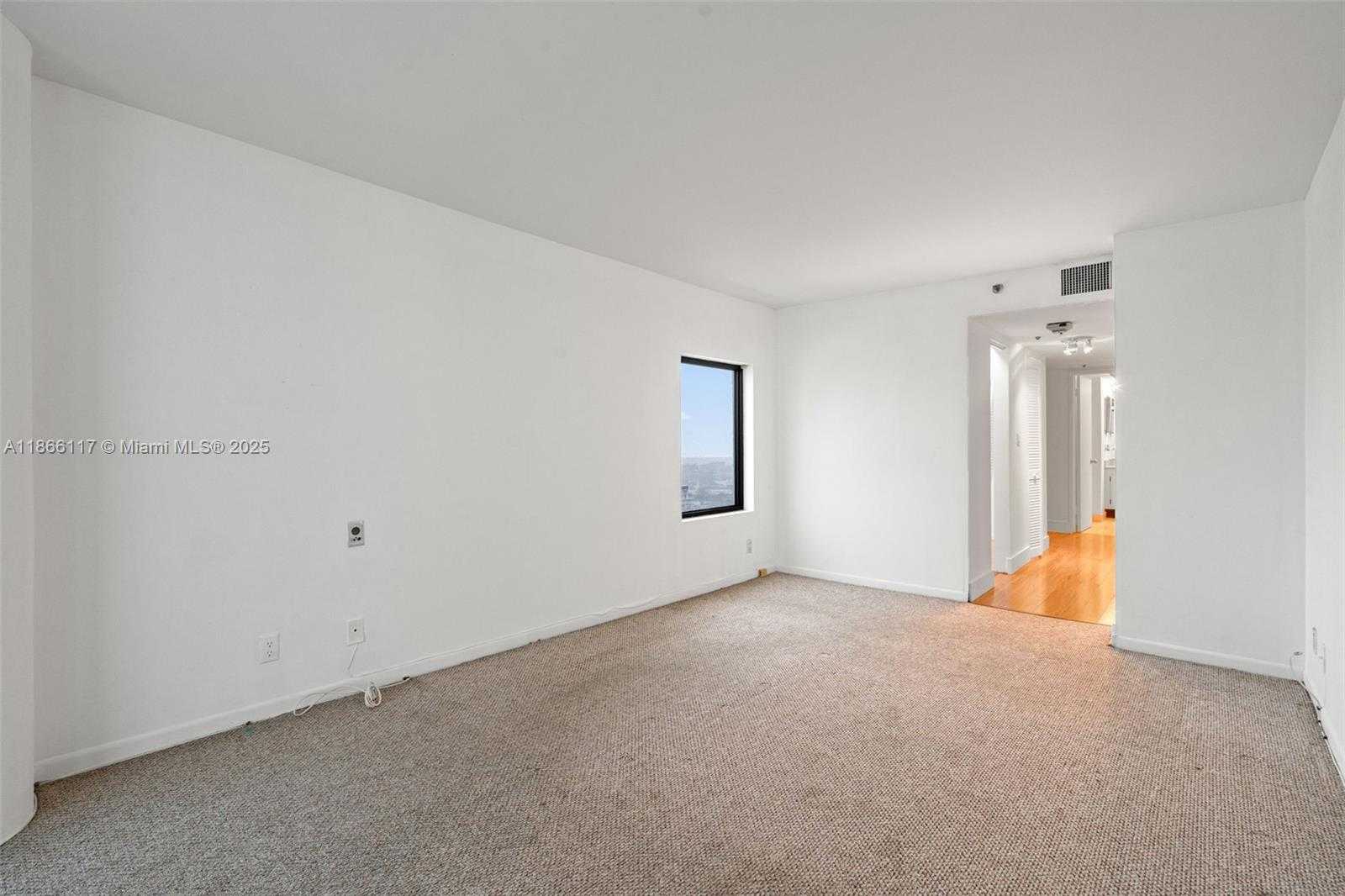 Small Image of 1717 NORTH BAYSHORE DR #A-3752, Miami Number 24