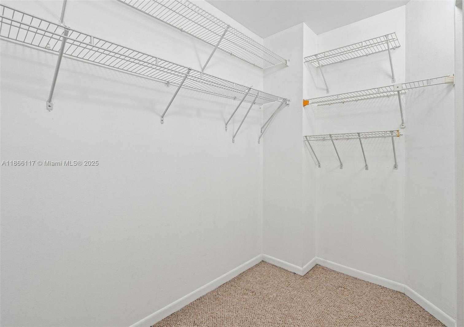 Small Image of 1717 NORTH BAYSHORE DR #A-3752, Miami Number 27