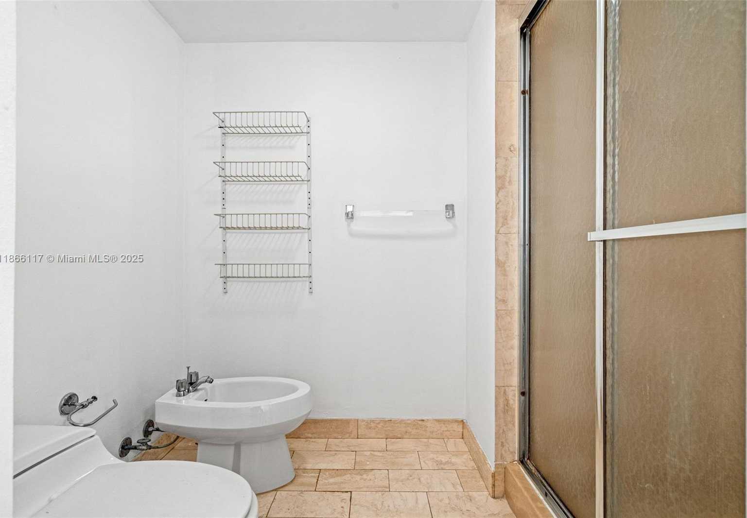 Small Image of 1717 NORTH BAYSHORE DR #A-3752, Miami Number 30