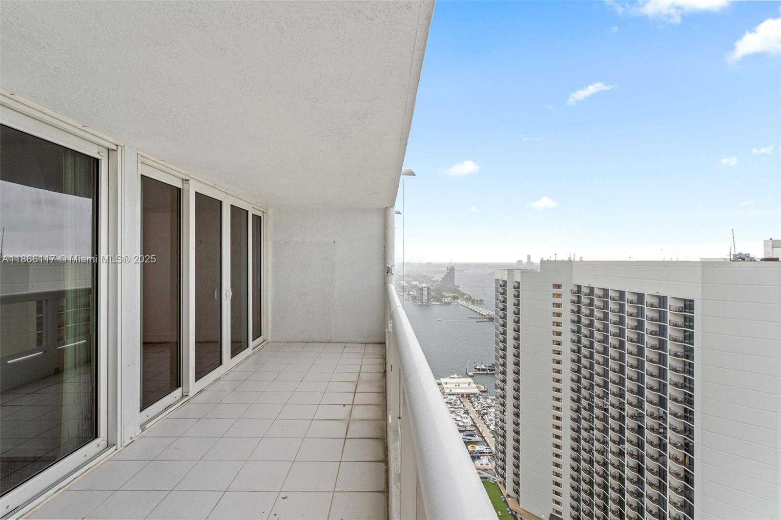 Small Image of 1717 NORTH BAYSHORE DR #A-3752, Miami Number 33