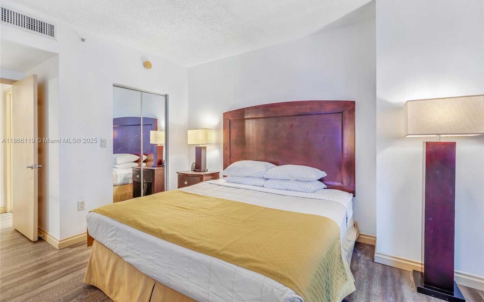 Small Image of 17375 COLLINS AVE #1005, Sunny Isles Beach Number 11