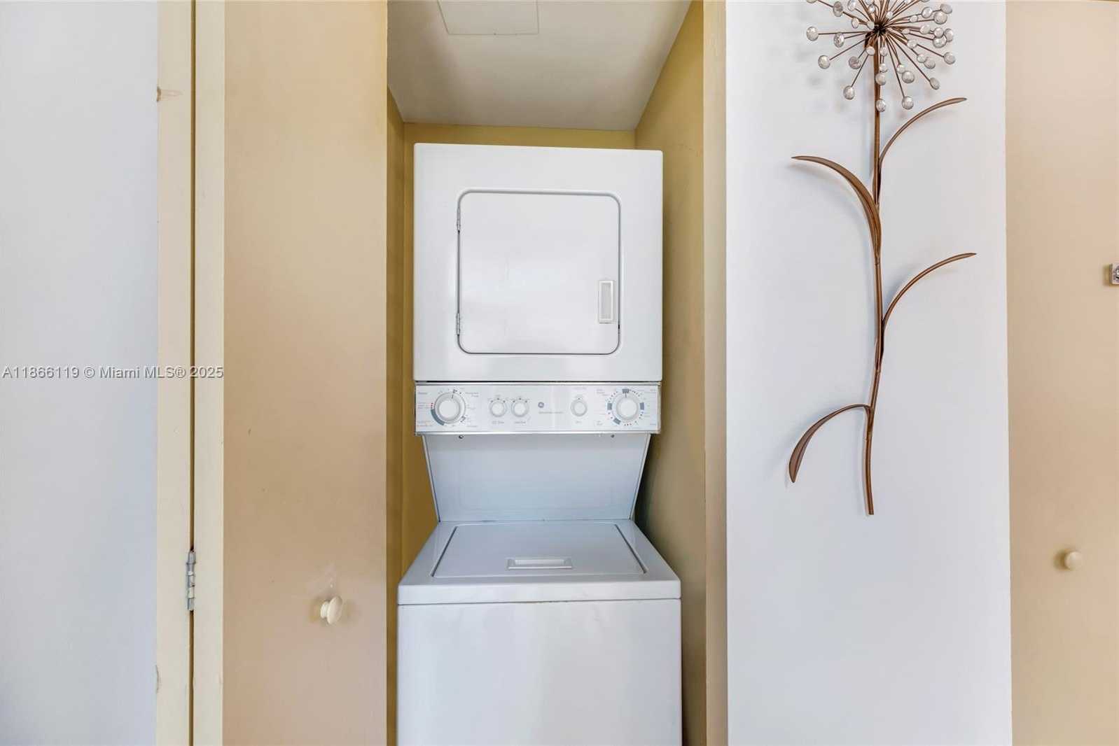 Small Image of 17375 COLLINS AVE #1005, Sunny Isles Beach Number 7