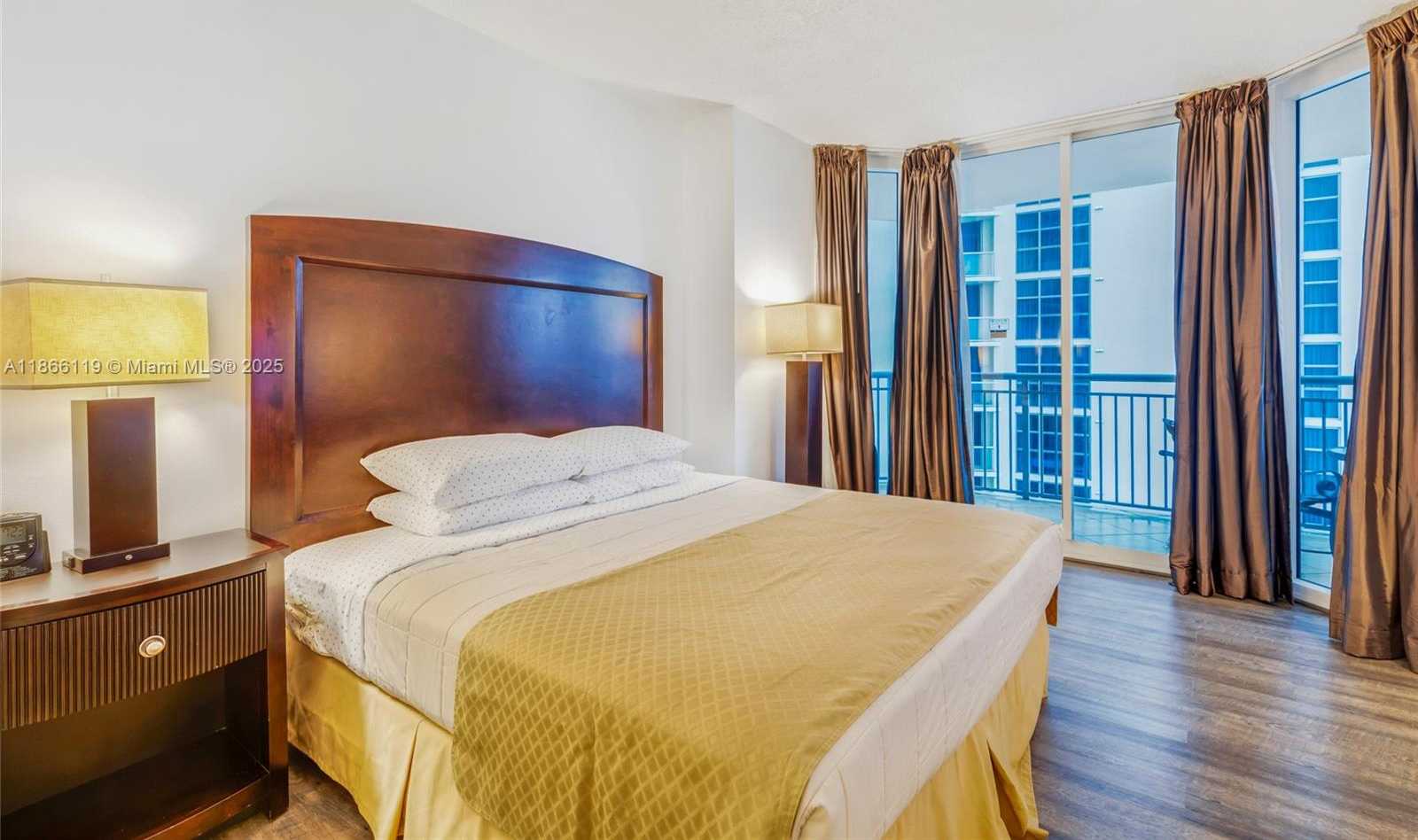 Small Image of 17375 COLLINS AVE #1005, Sunny Isles Beach Number 9