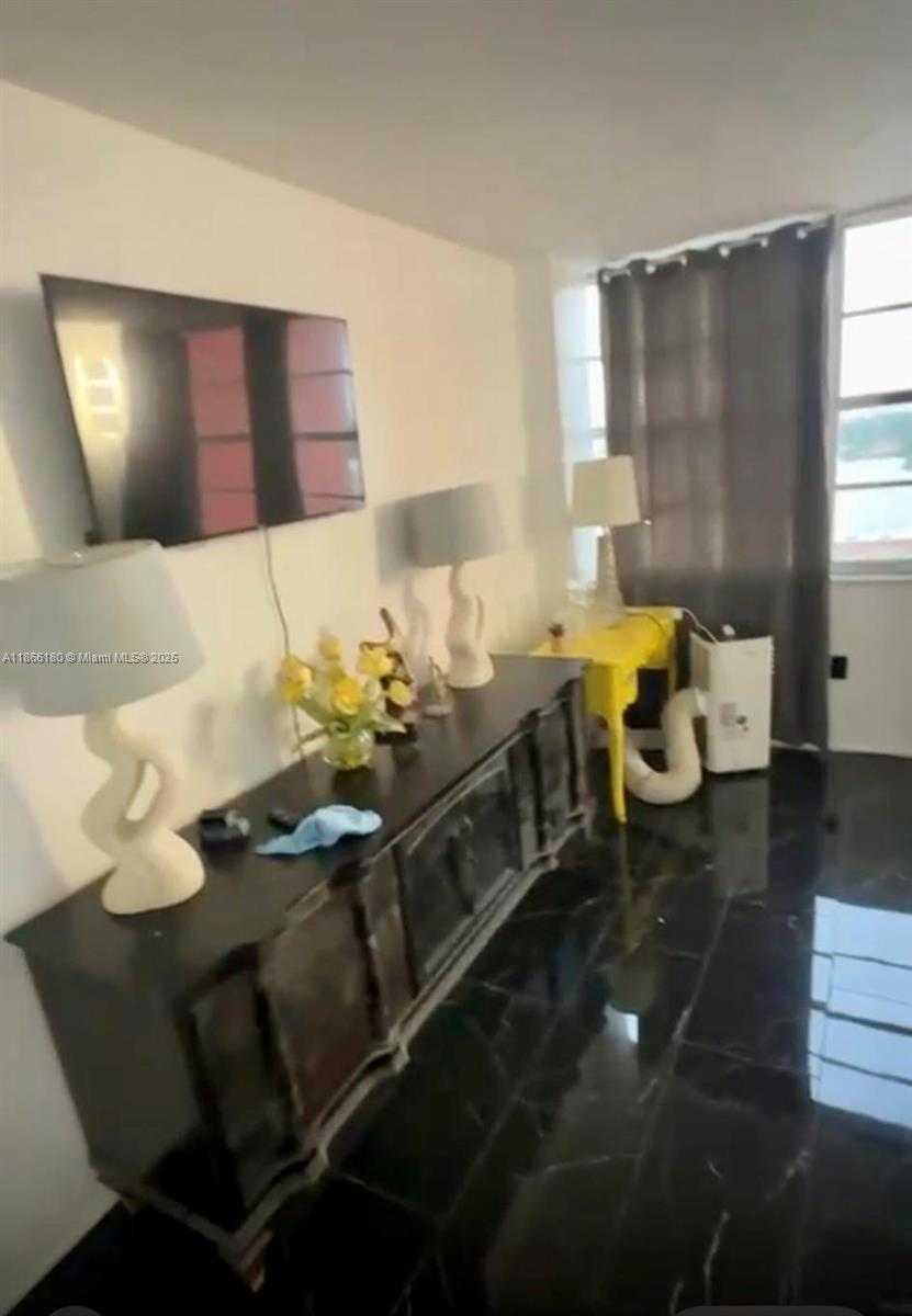 Small Image of 1351 NORTH EAST MIAMI GARDENS DR #1506E, Miami Number 8