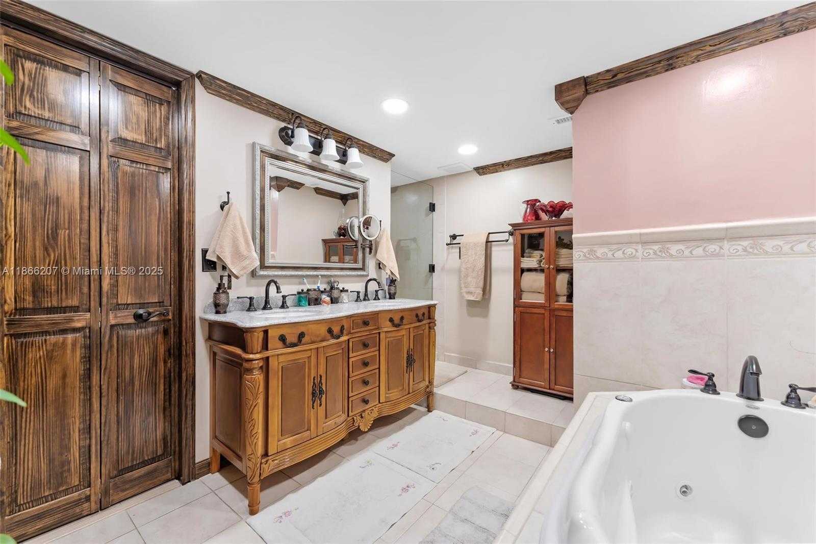 Small Image of 1500 SOUTH OCEAN DR #2G, Hollywood Number 20
