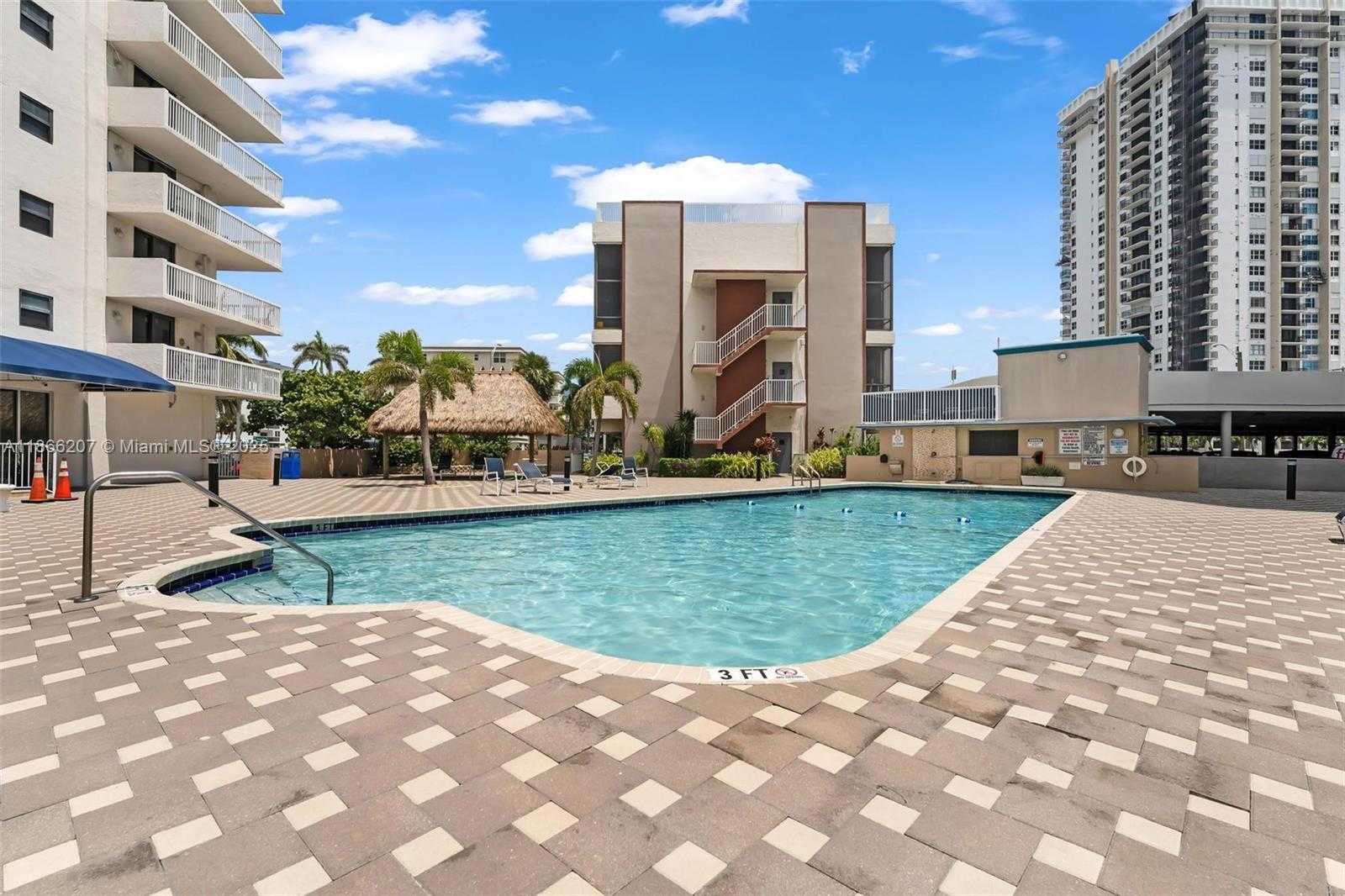 Small Image of 1500 SOUTH OCEAN DR #2G, Hollywood Number 25