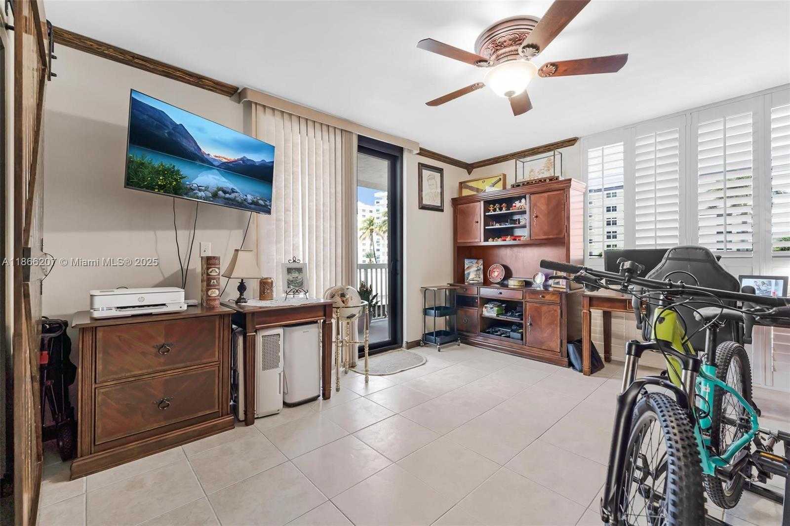Small Image of 1500 SOUTH OCEAN DR #2G, Hollywood Number 4