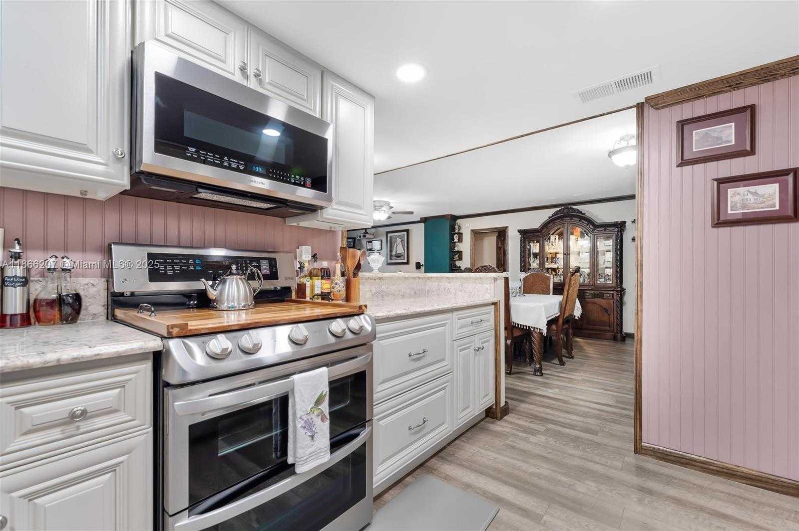 Small Image of 1500 SOUTH OCEAN DR #2G, Hollywood Number 8