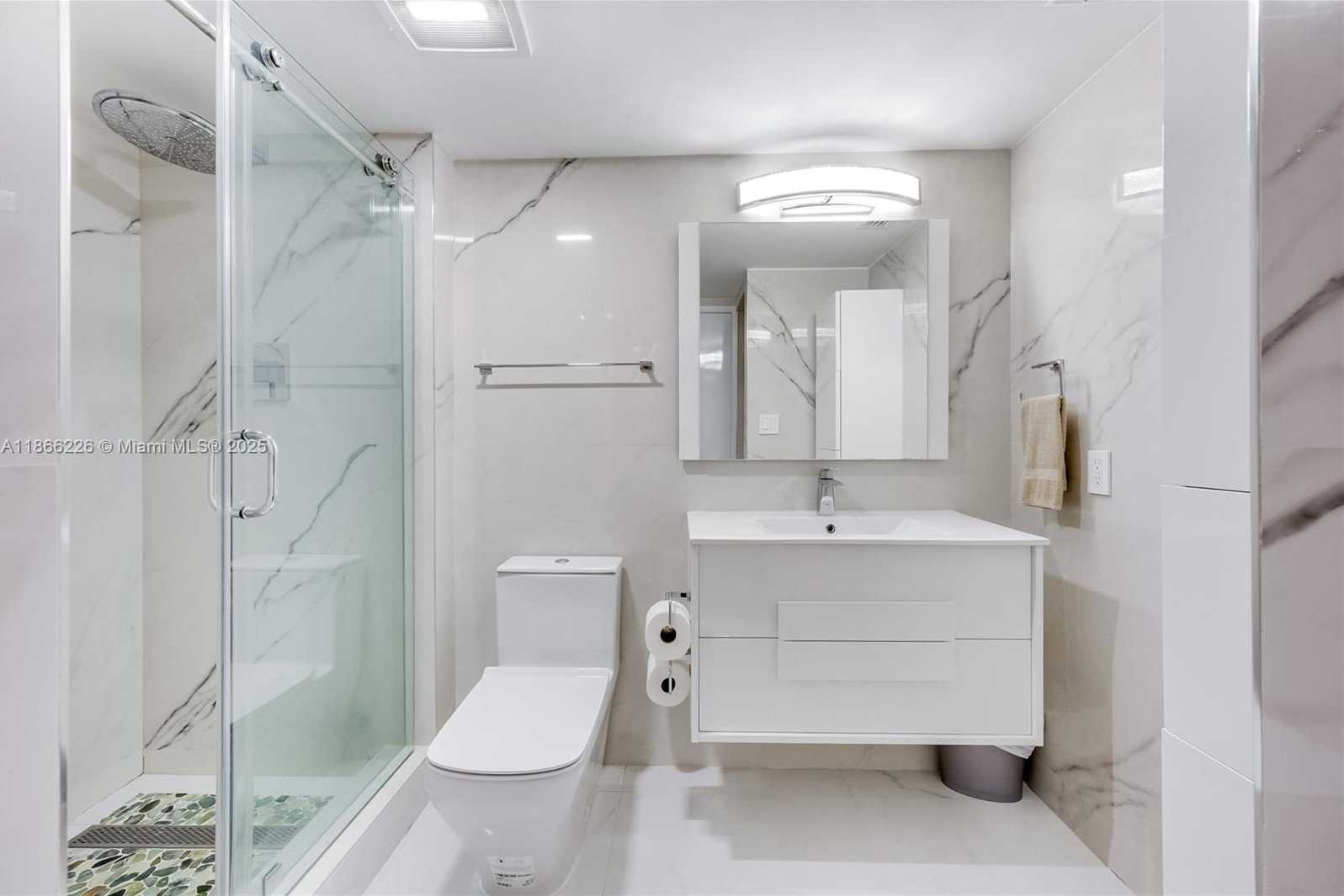 Small Image of 20505 EAST COUNTRY CLUB DR #432, Aventura Number 16