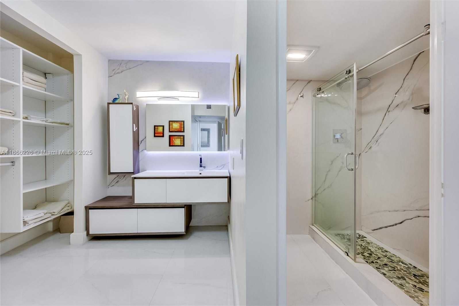 Small Image of 20505 EAST COUNTRY CLUB DR #432, Aventura Number 8