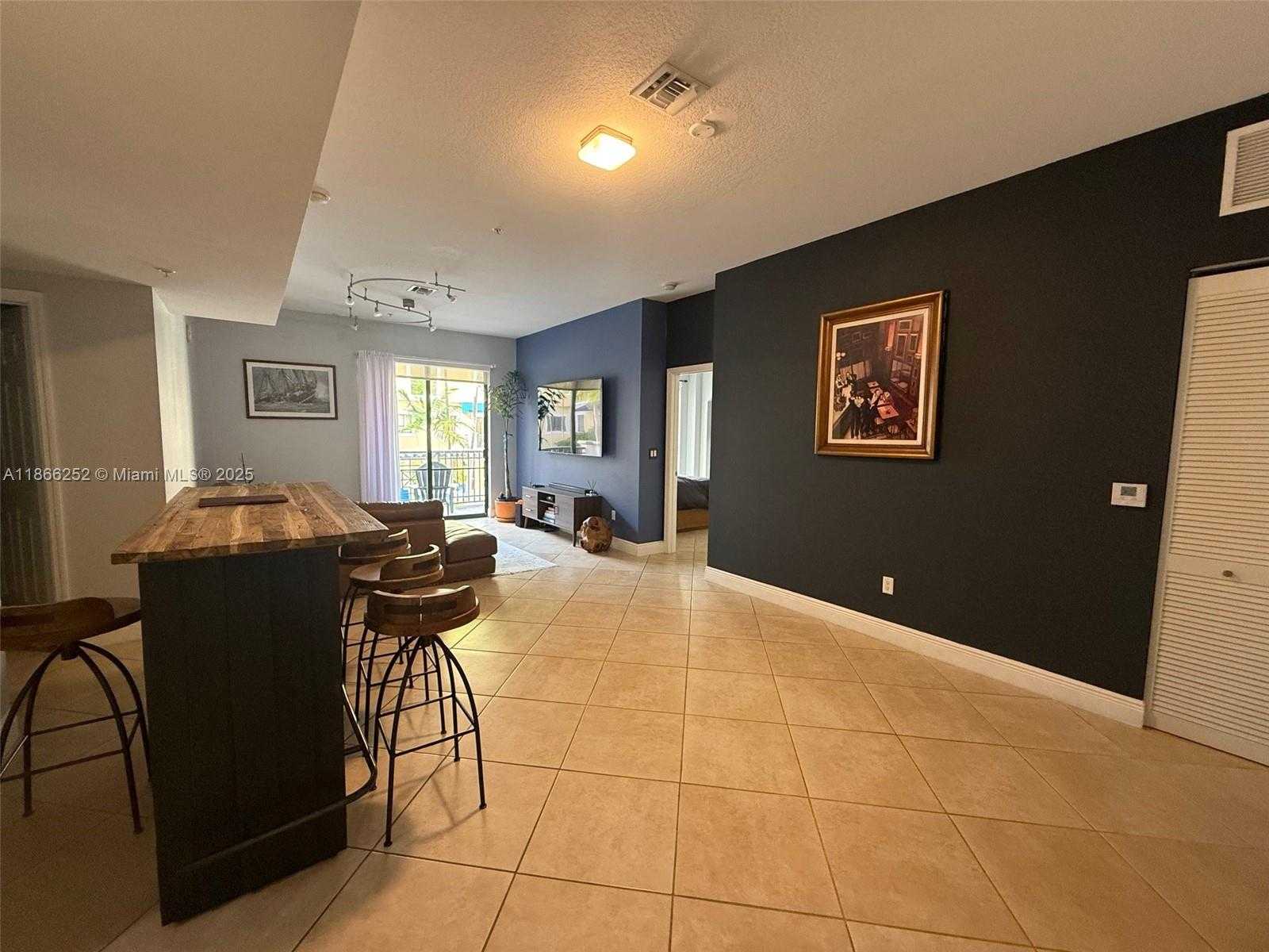 Small Image of 8395 SOUTH WEST 73RD AVE #509, Miami Number 7