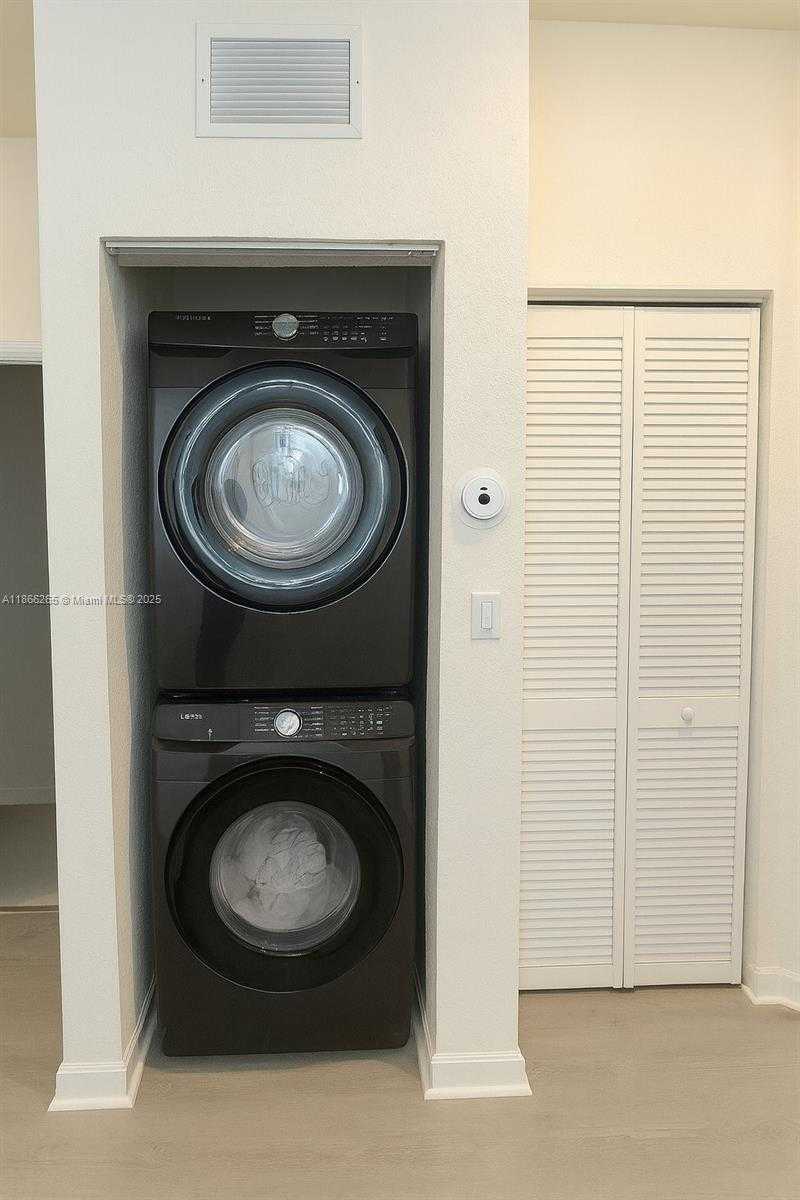 Small Image of 3386 WEST 106TH TER, Hialeah Number 20