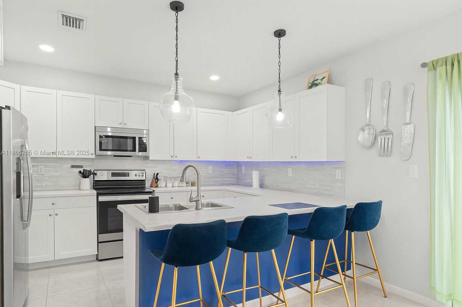 Small Image of 3386 WEST 106TH TER, Hialeah Number 6