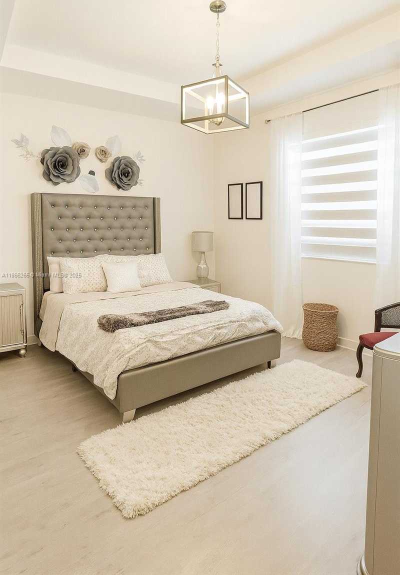 Small Image of 3386 WEST 106TH TER, Hialeah Number 9