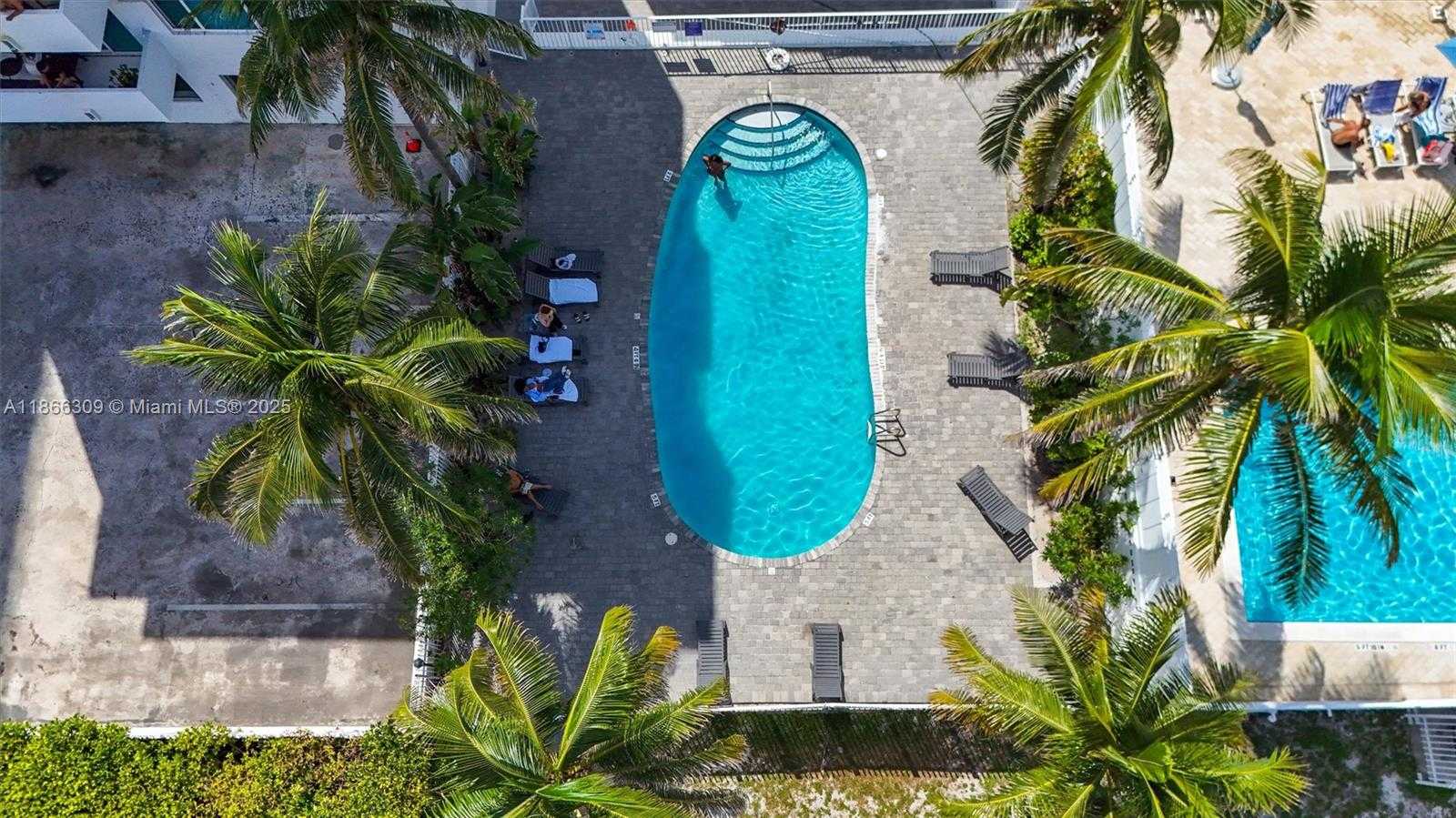 Small Image of 335 OCEAN DR #223, Miami Beach Number 15