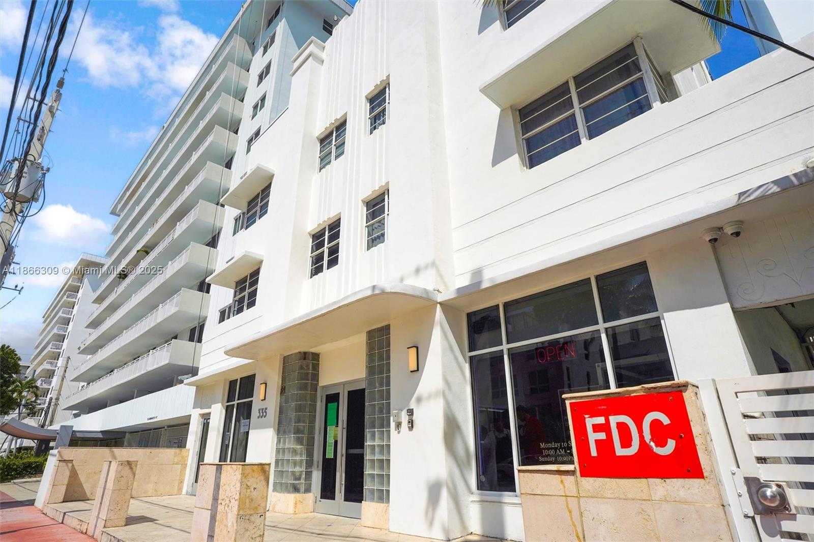 Small Image of 335 OCEAN DR #223, Miami Beach Number 4