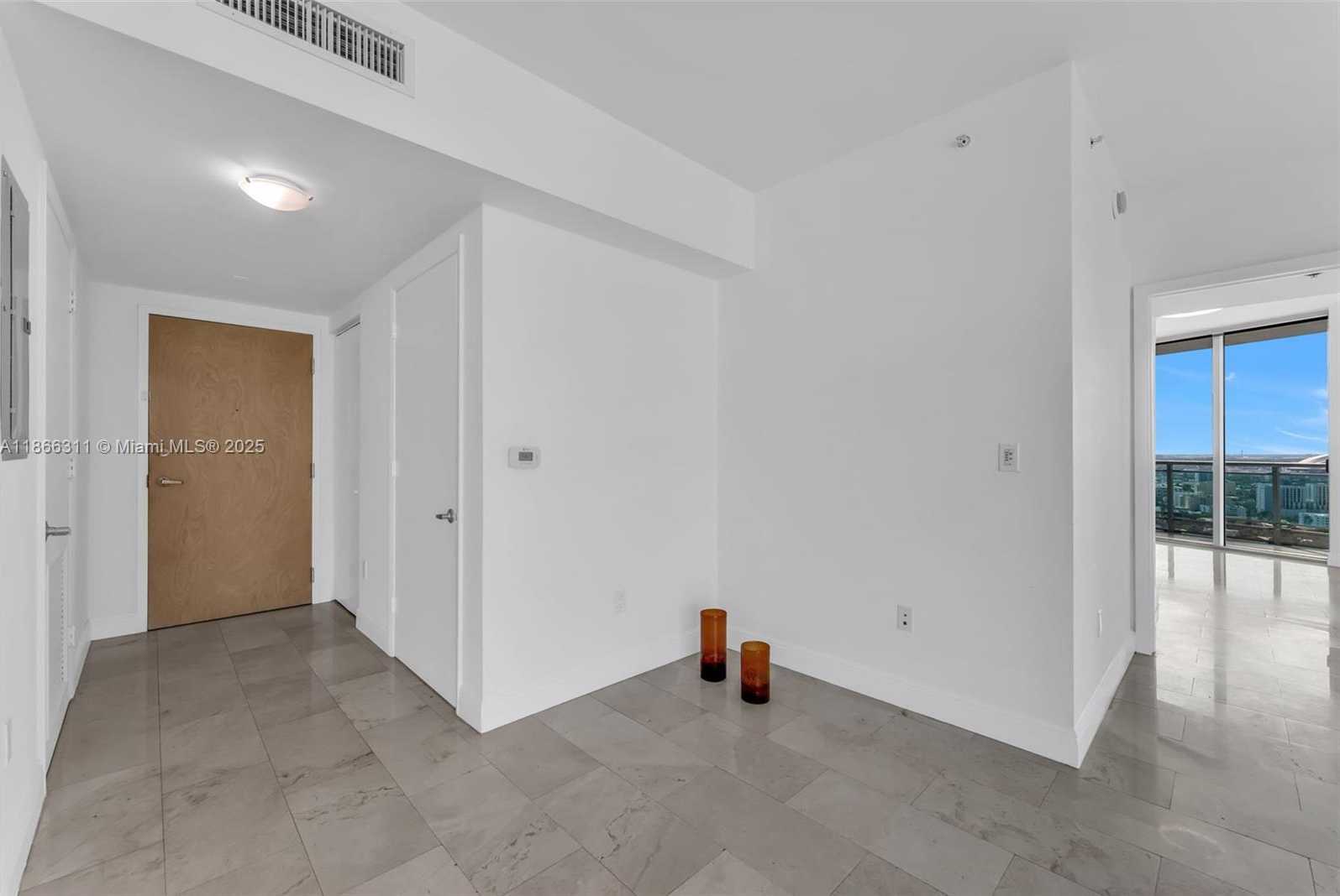 Small Image of 350 SOUTH MIAMI AVE #3013, Miami Number 17