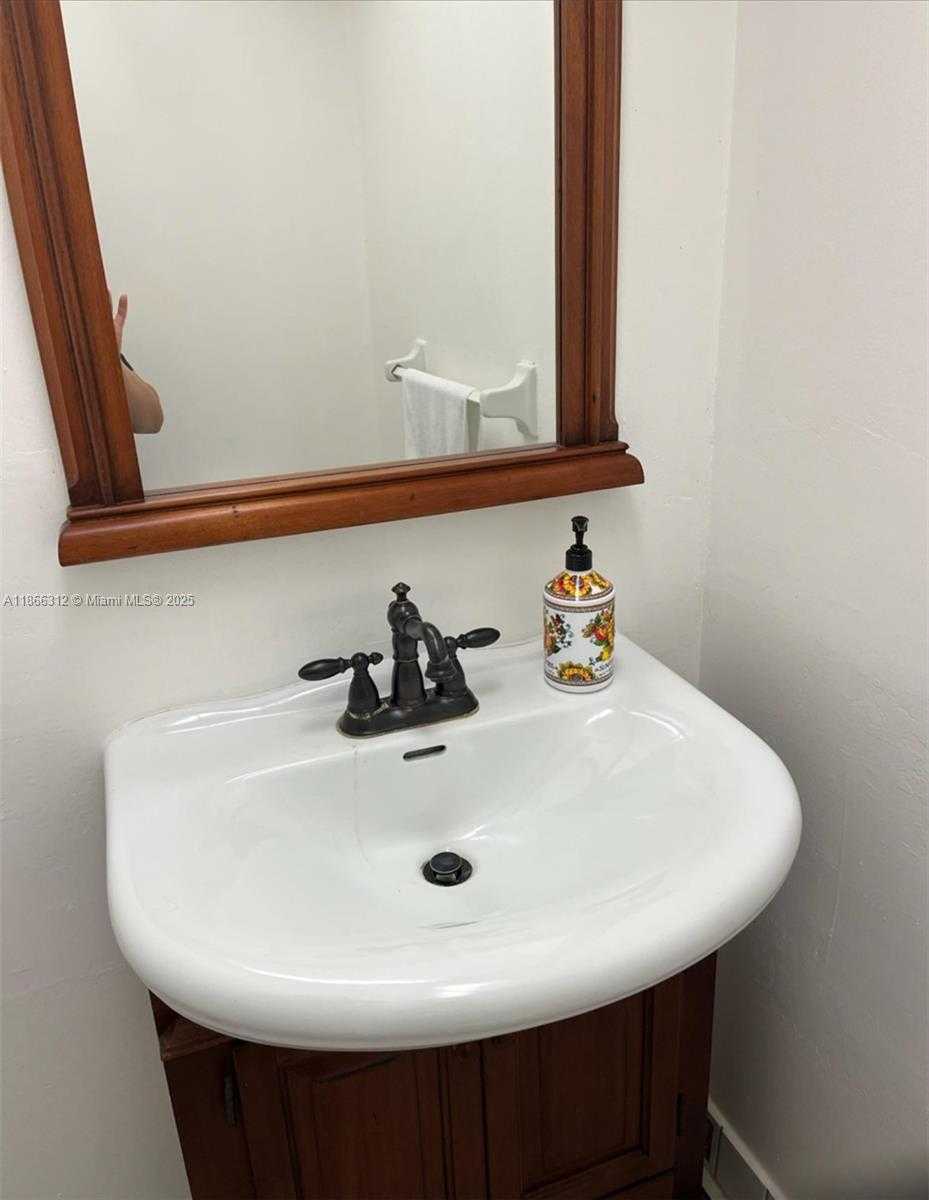 Small Image of 8107 SOUTH WEST 72ND AVE #321E, Miami Number 13