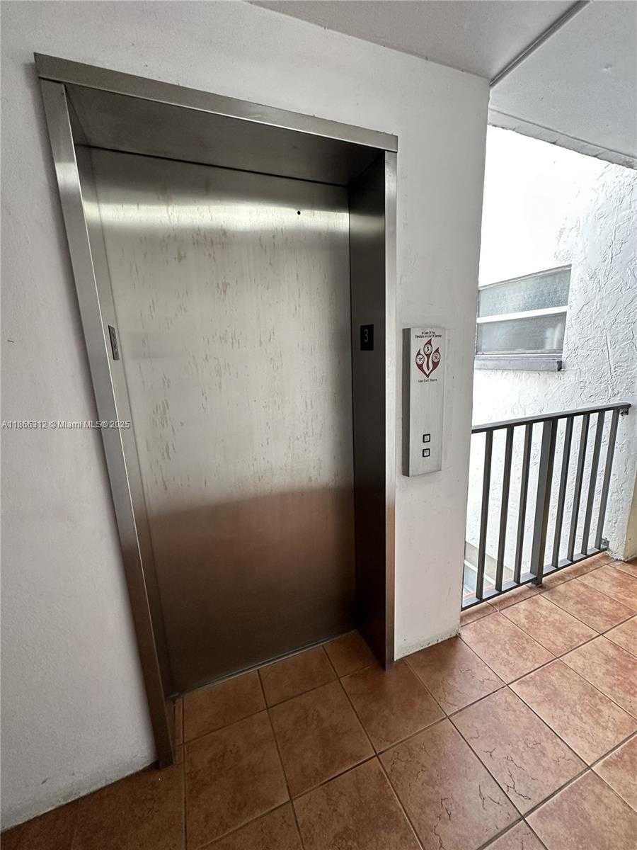 Small Image of 8107 SOUTH WEST 72ND AVE #321E, Miami Number 4
