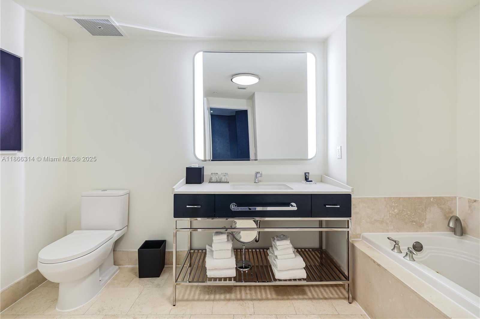 Small Image of 4401 COLLINS AVE #2010, Miami Beach Number 17