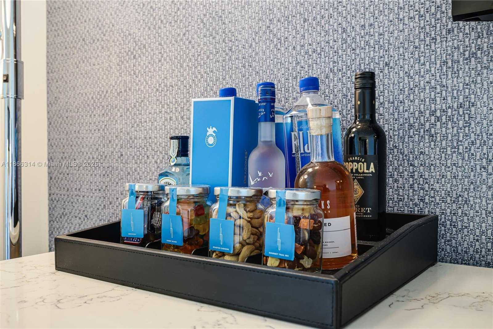 Small Image of 4401 COLLINS AVE #2010, Miami Beach Number 21
