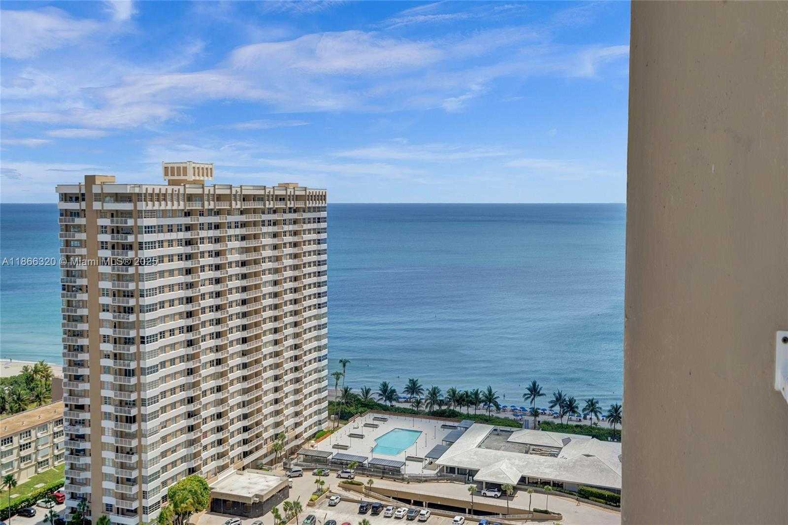 Small Image of 1985 SOUTH OCEAN DR #PHK, Hallandale Beach Number 35
