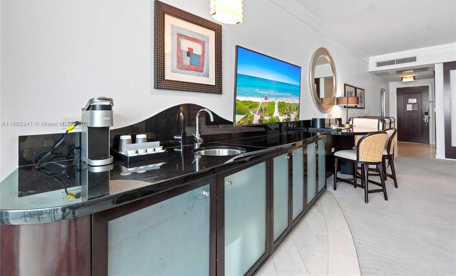 Small Image of 4391 COLLINS AVE #803, Miami Beach Number 17