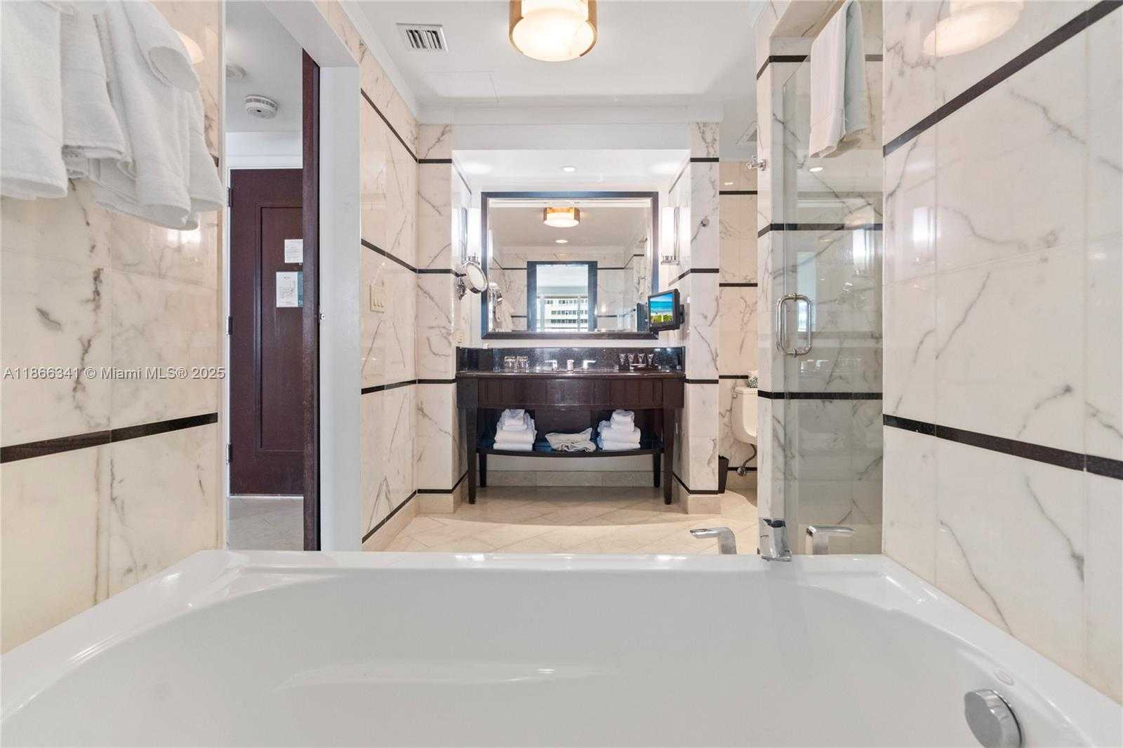 Small Image of 4391 COLLINS AVE #803, Miami Beach Number 19