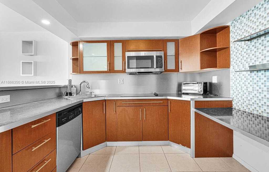 Small Image of 2780 NORTH EAST 183RD ST #1511, Aventura Number 5