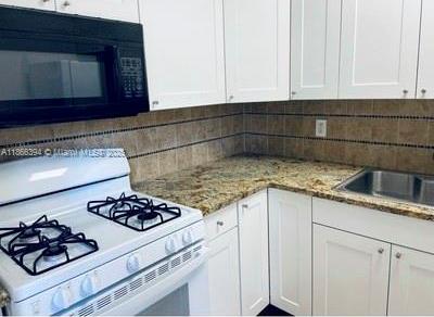 Small Image of 1300 SALZEDO ST #5, Coral Gables Number 3
