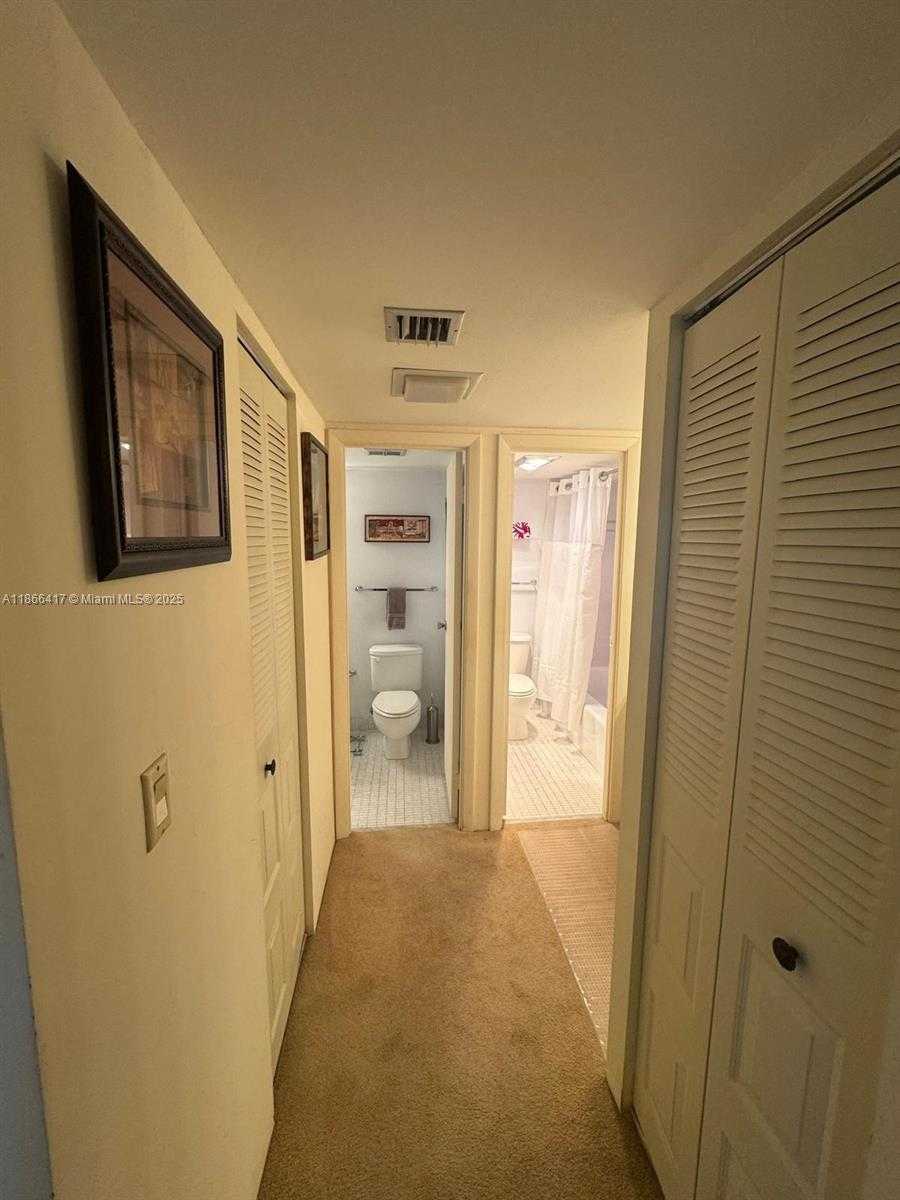 Small Image of 20335 E Country Club Dr, Aventura, FL 33180, USA Number 15