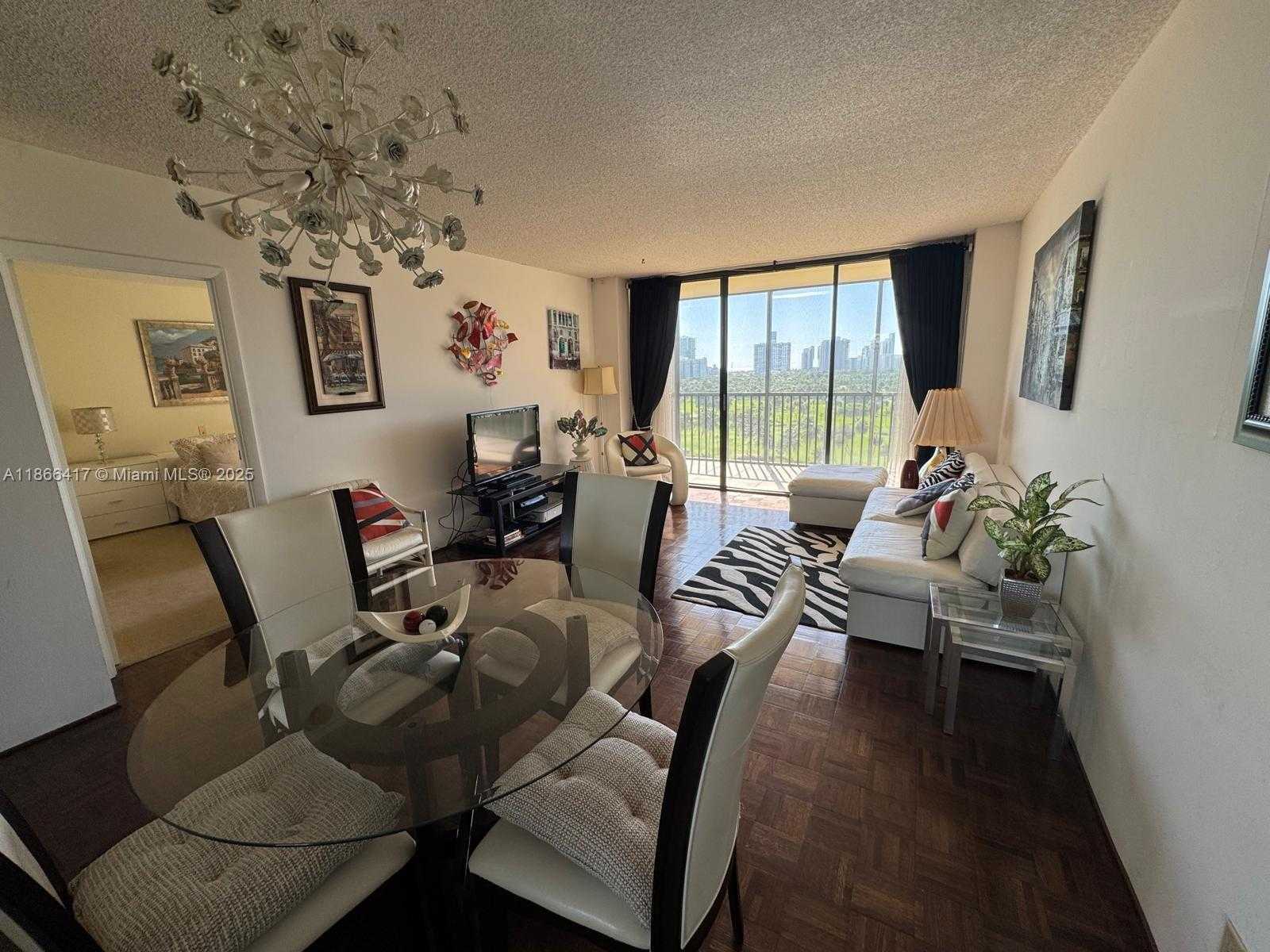 Small Image of 20335 E Country Club Dr, Aventura, FL 33180, USA Number 32