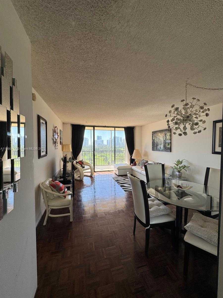 Small Image of 20335 E Country Club Dr, Aventura, FL 33180, USA Number 34