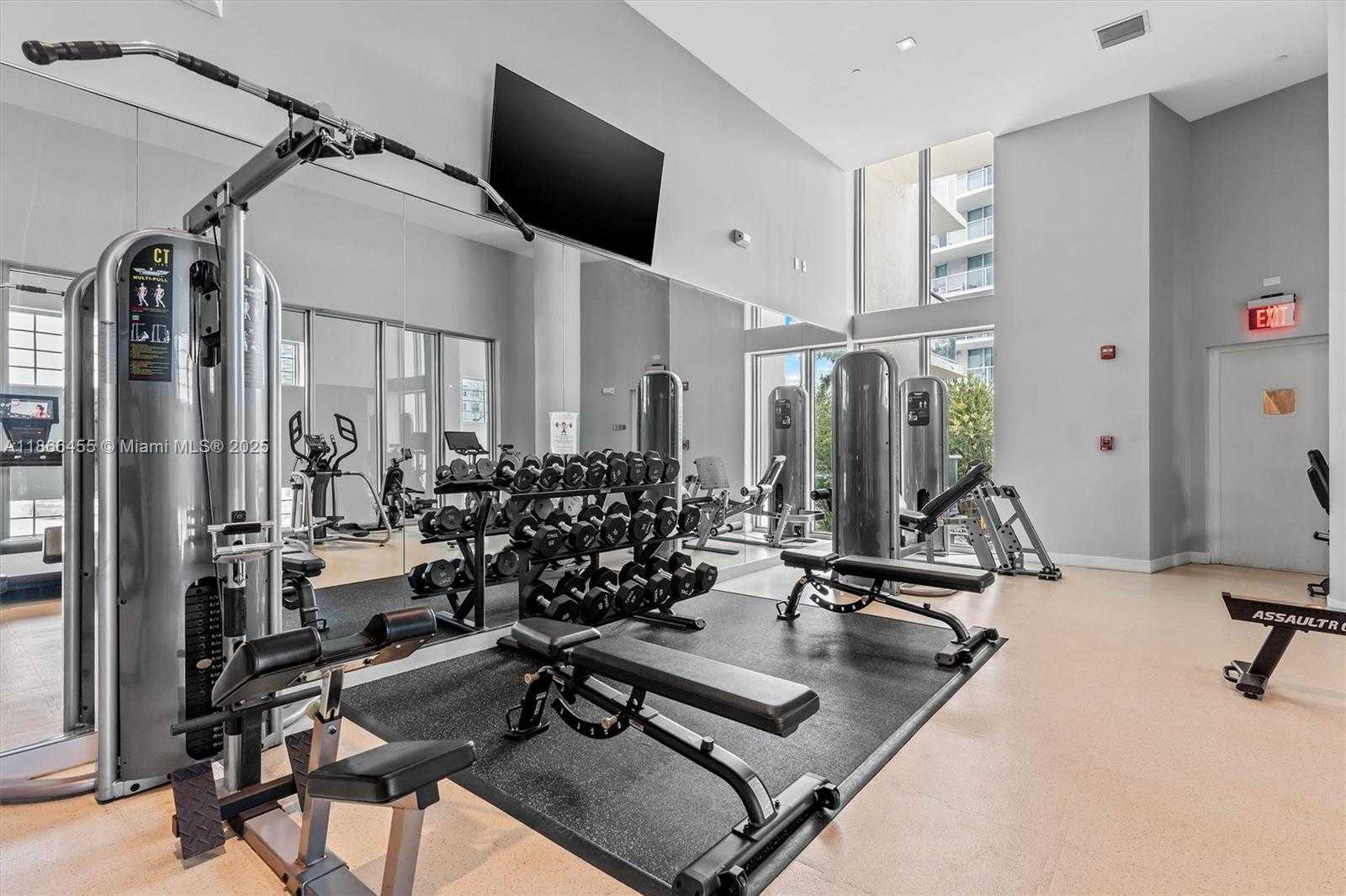 Small Image of 6620 INDIAN CREEK DR #112, Miami Beach Number 12