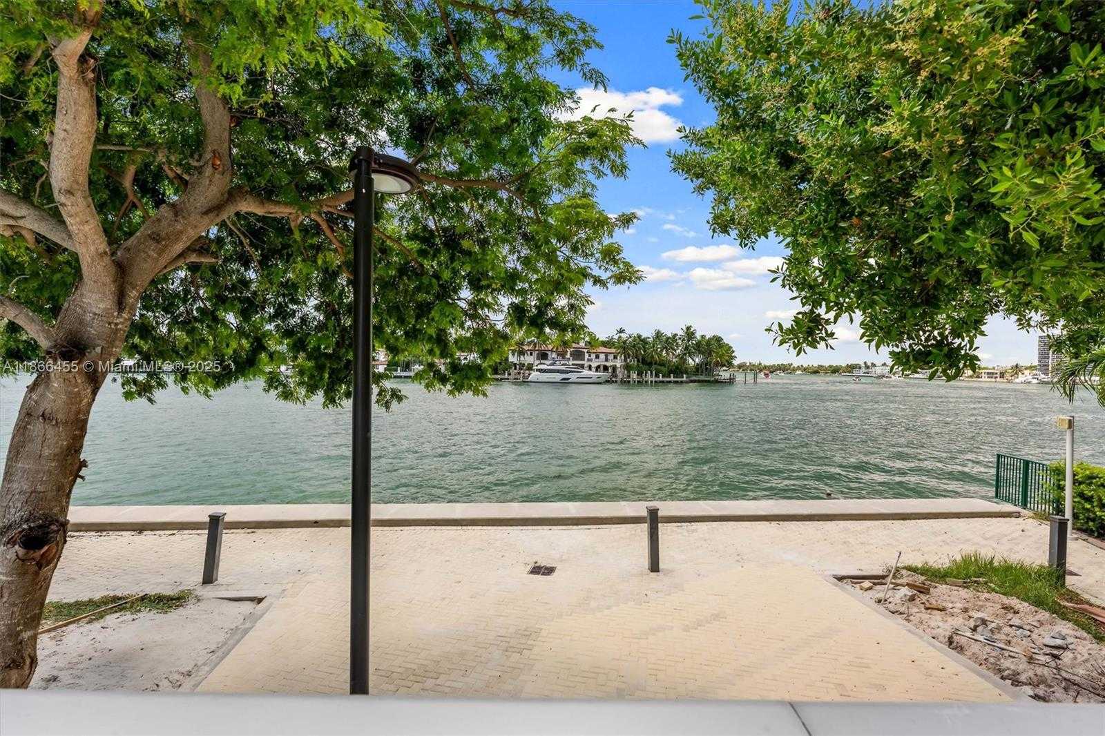 Small Image of 6620 INDIAN CREEK DR #112, Miami Beach Number 14