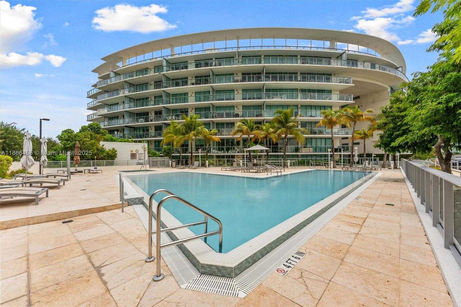 Small Image of 6620 INDIAN CREEK DR #112, Miami Beach Number 20