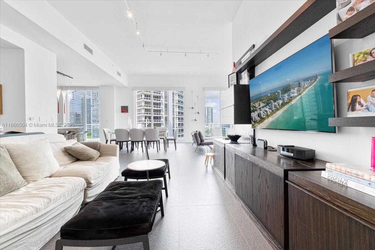 Small Image of 900 BRICKELL KEY BLVD #1101, Miami Number 12