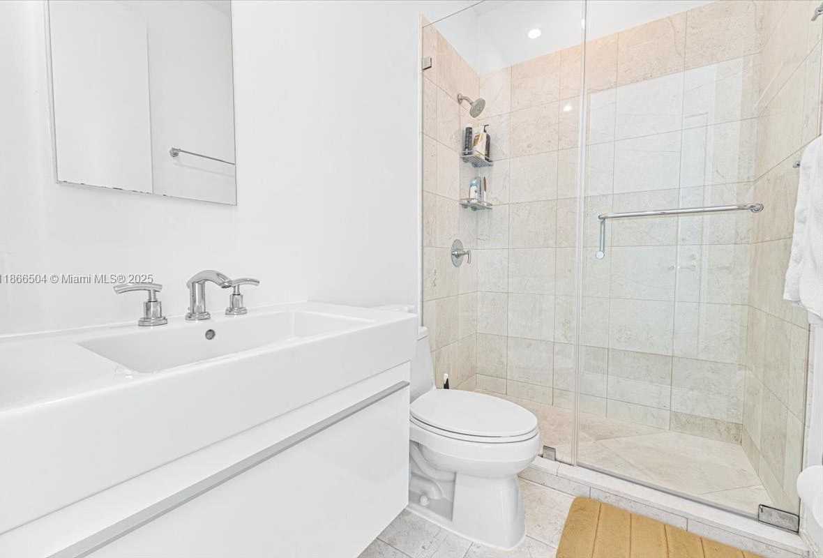 Small Image of 900 BRICKELL KEY BLVD #1101, Miami Number 24