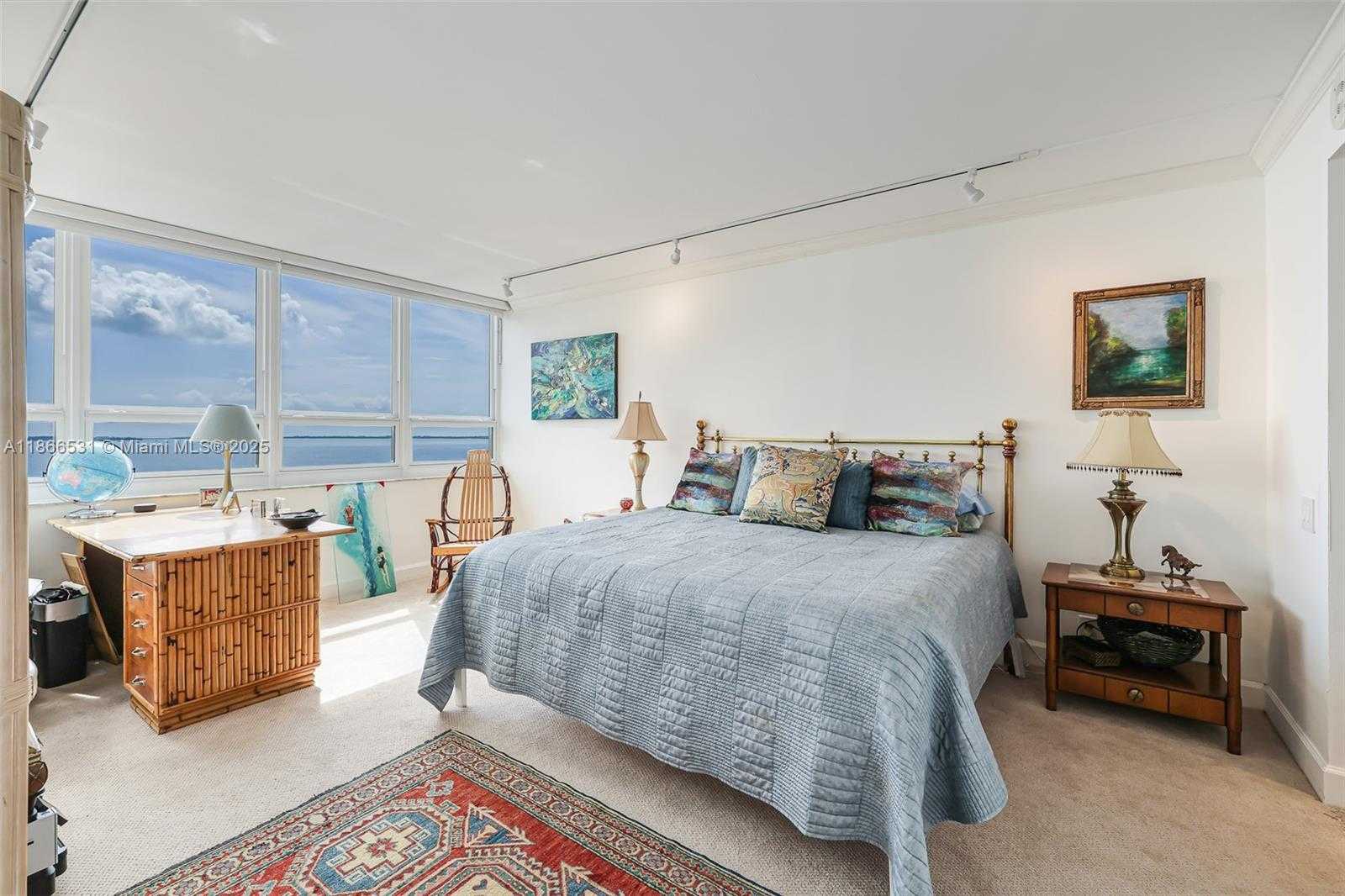 Small Image of 2 GROVE ISLE DR #B1603, Miami Number 9