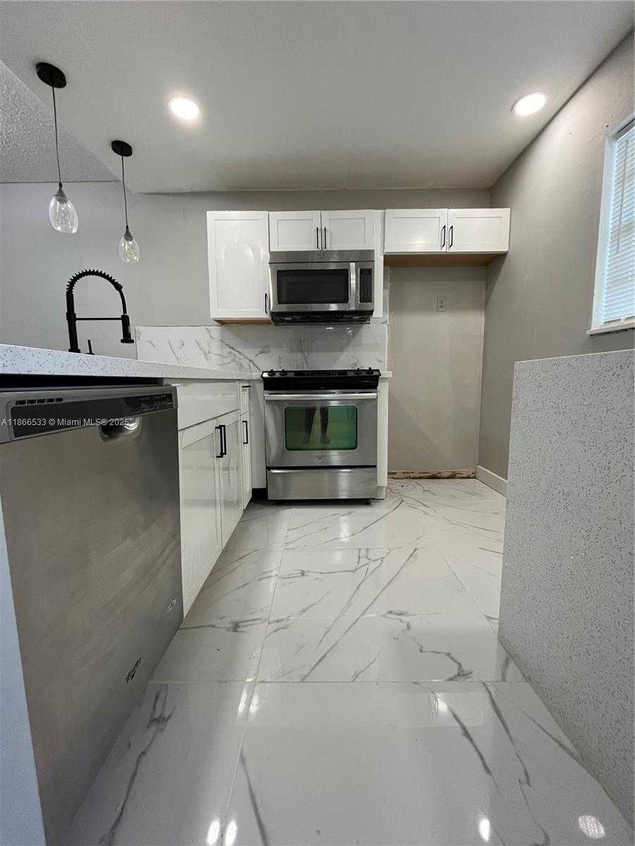 Small Image of 5102 NORTH WEST 36TH ST #605, Lauderdale Lakes Number 4