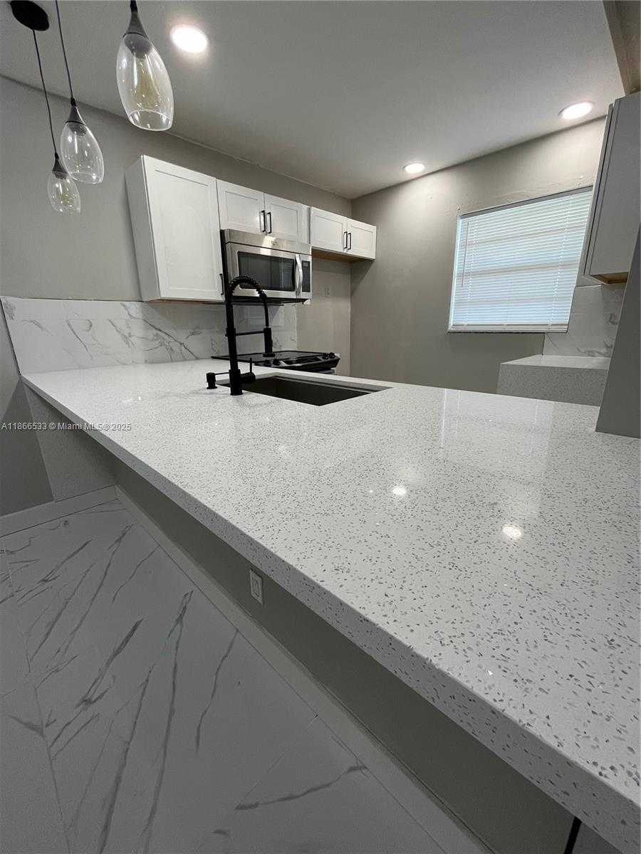 Small Image of 5102 NORTH WEST 36TH ST #605, Lauderdale Lakes Number 5