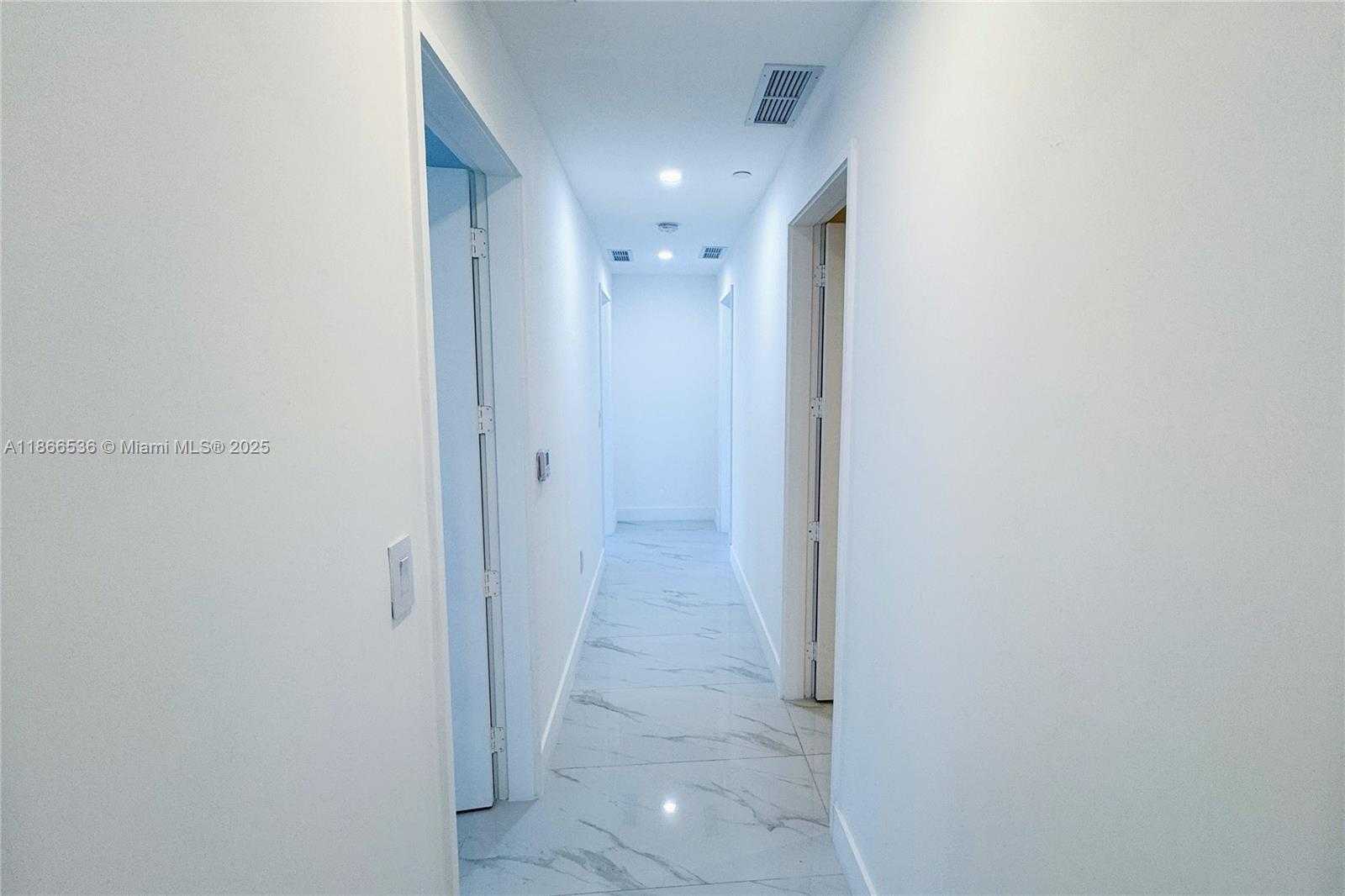 Small Image of 700 NORTH EAST 24 TH #5507, Miami Number 12