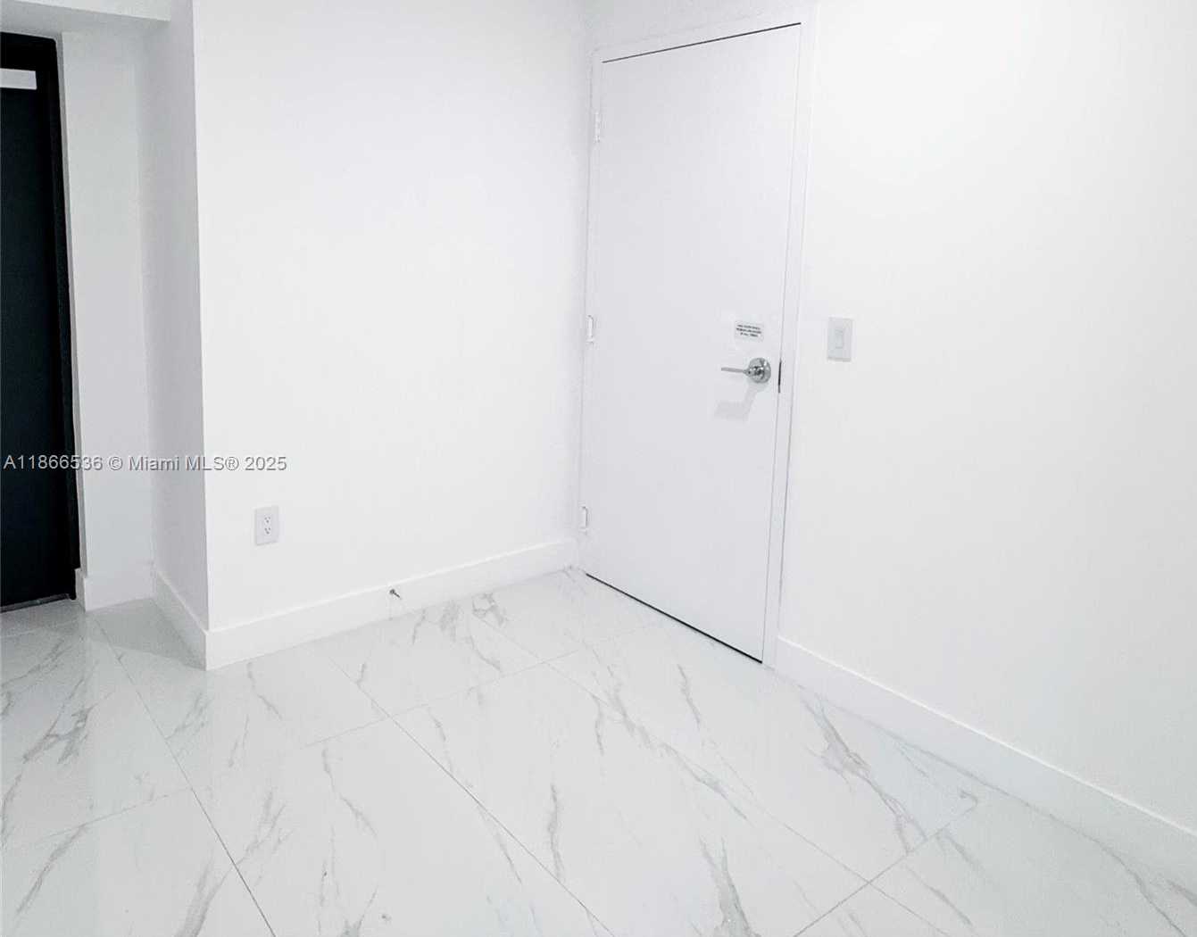 Small Image of 700 NORTH EAST 24 TH #5507, Miami Number 18
