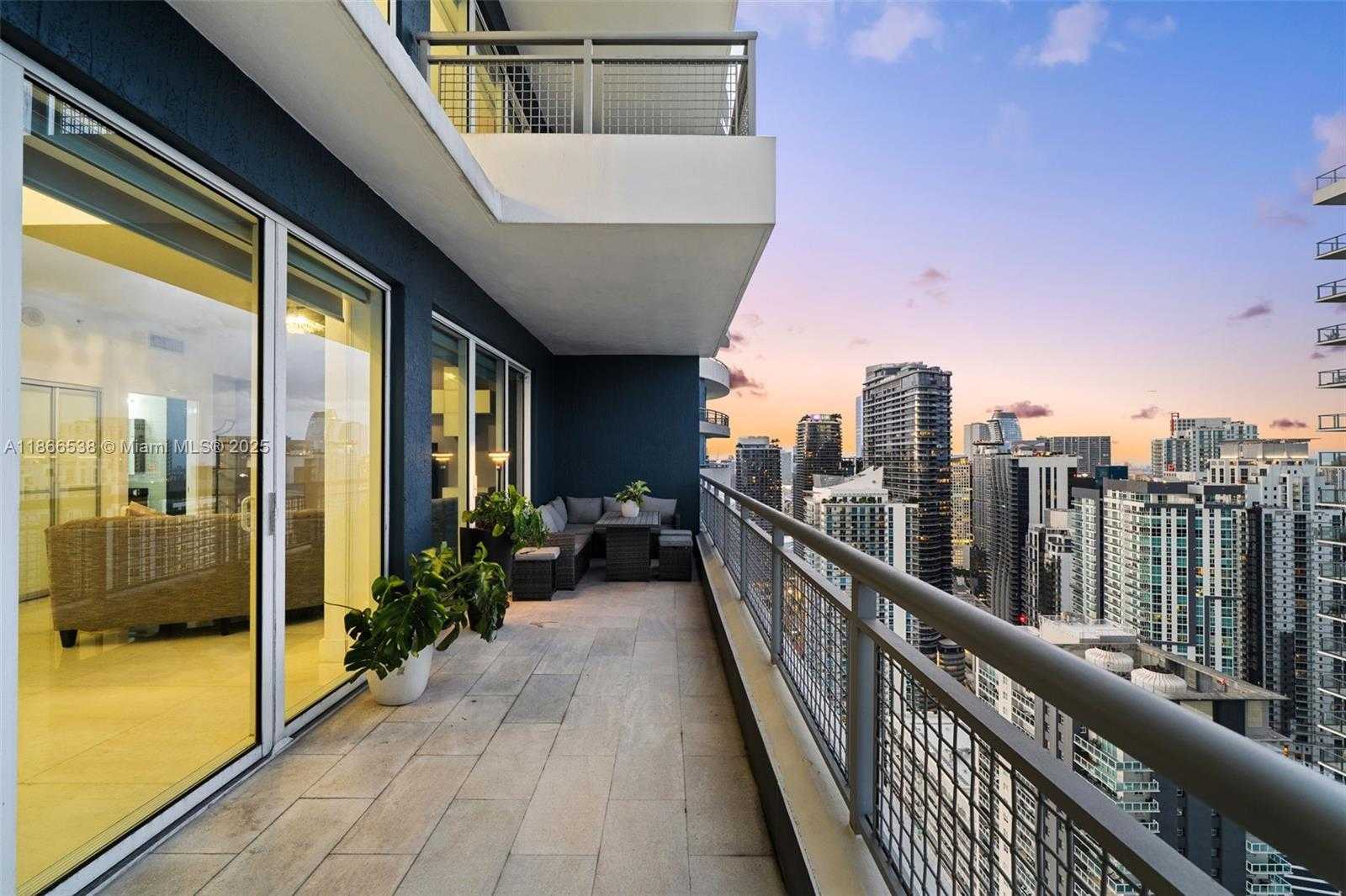 Small Image of 60 SOUTH WEST 13TH ST #4606, Miami Number 7