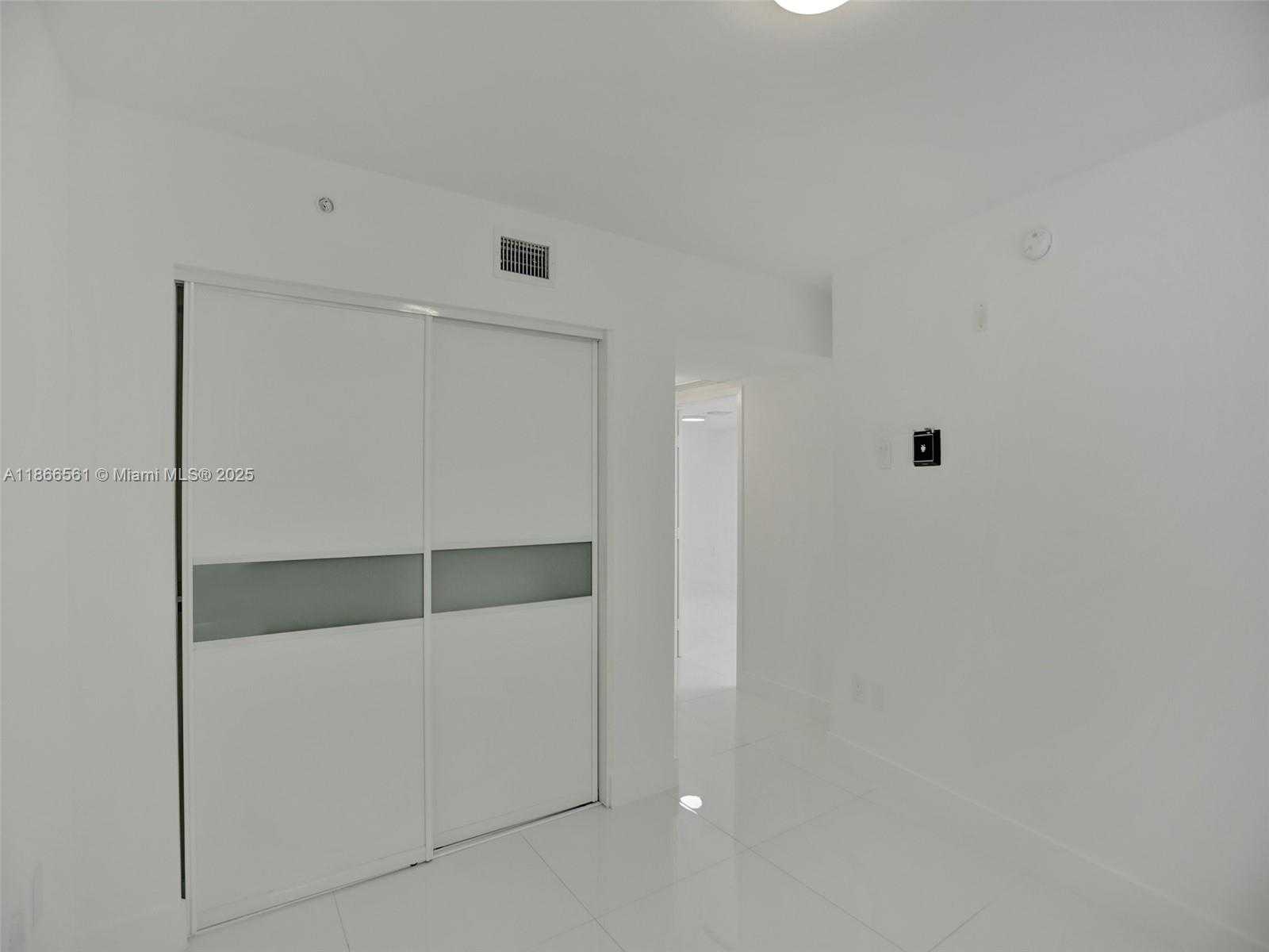 Small Image of 6620 INDIAN CREEK #114, Miami Beach Number 15